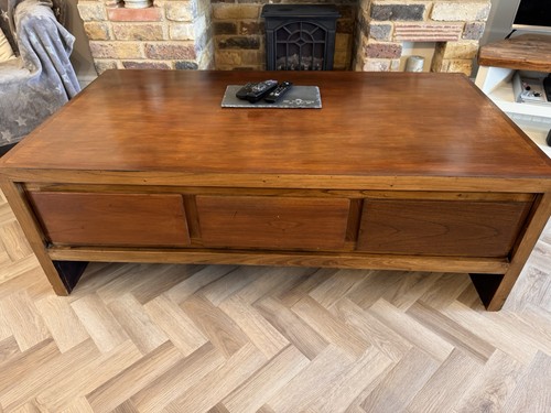 Large coffee table - large, with
